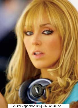 :rotfl: galerie poze anahi